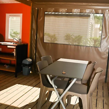 Campsite Le Colorado 3*