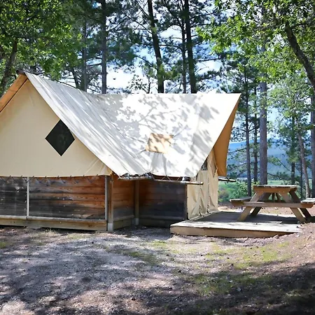 Le Colorado Campsite Rustrel
